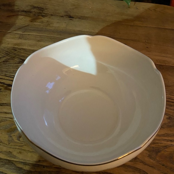 Lenox - Picture 2 of 5